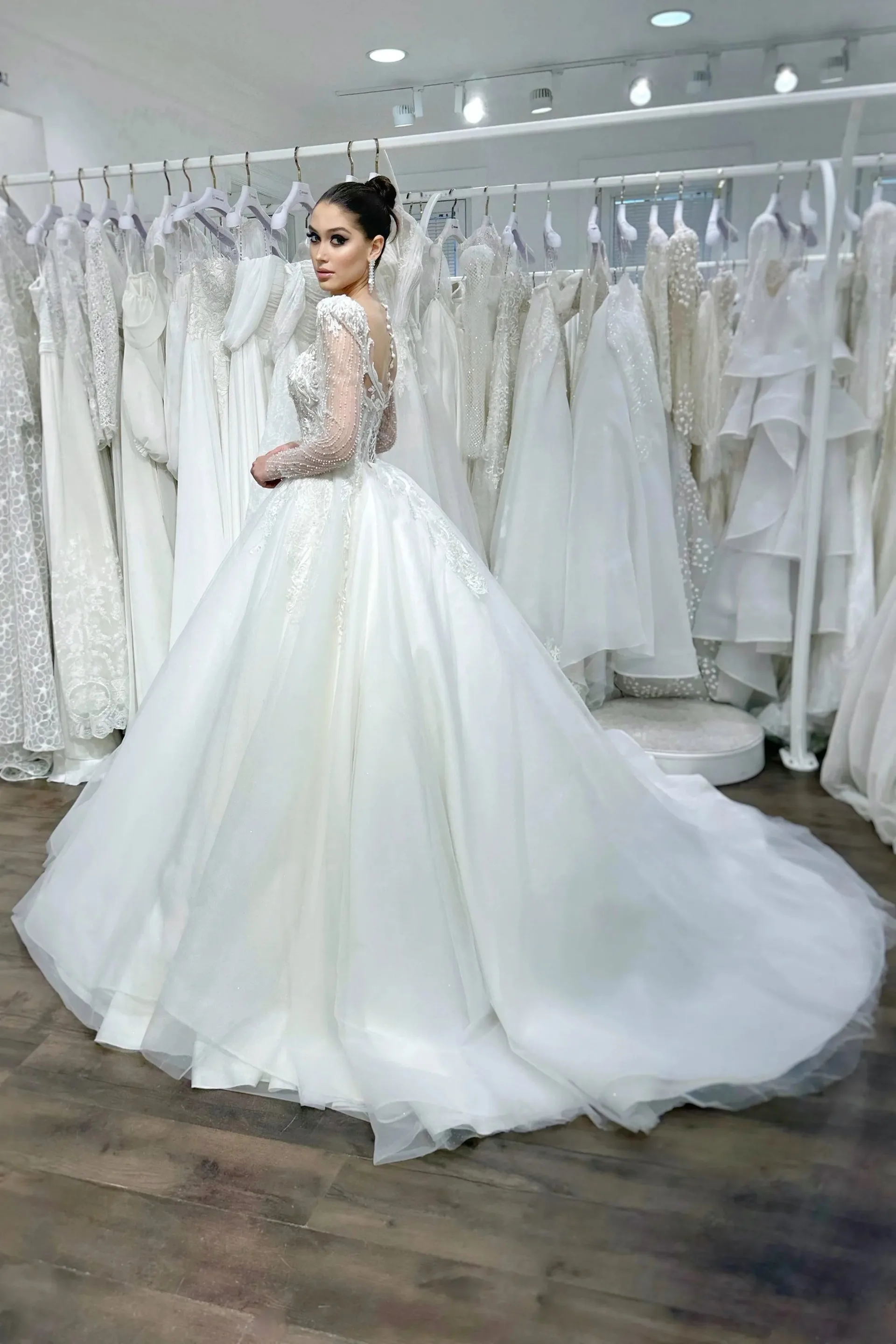 Pavia Kalp Yaka Dantel Prenses Model Gelinlik