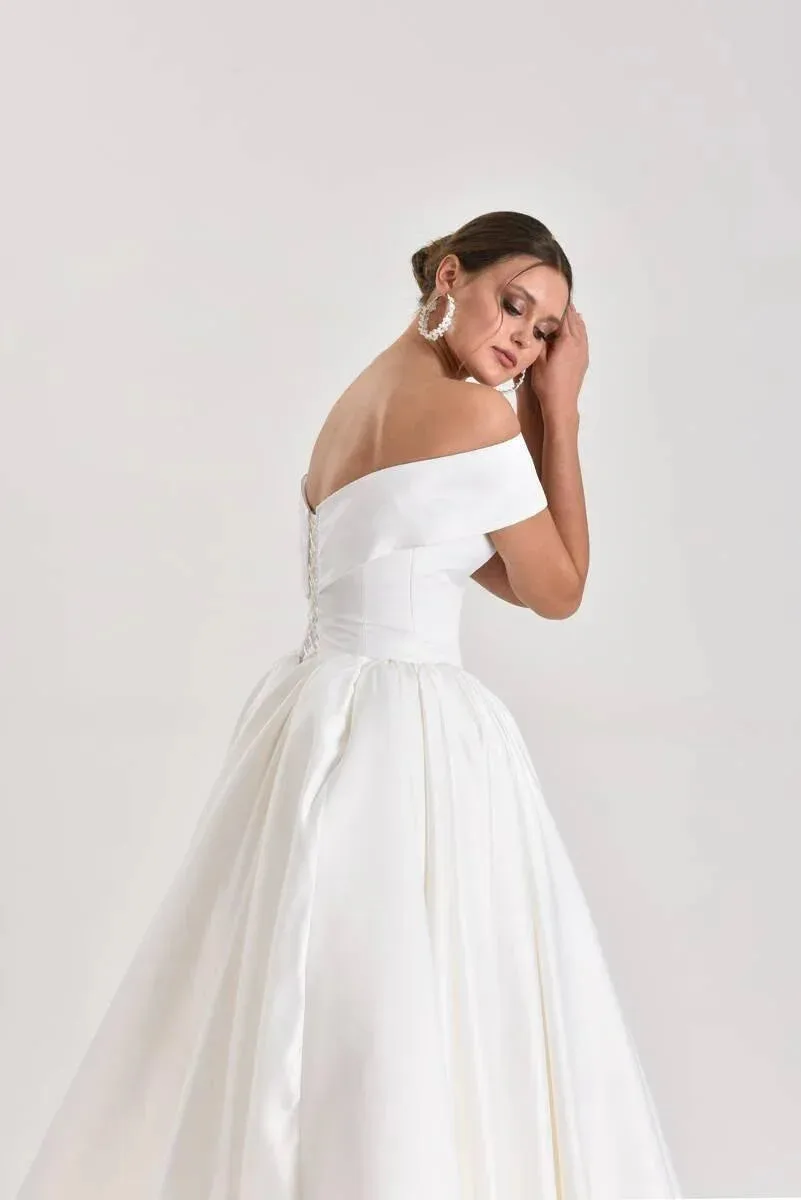 Albedo Sade Saten Prenses Model Gelinlik
