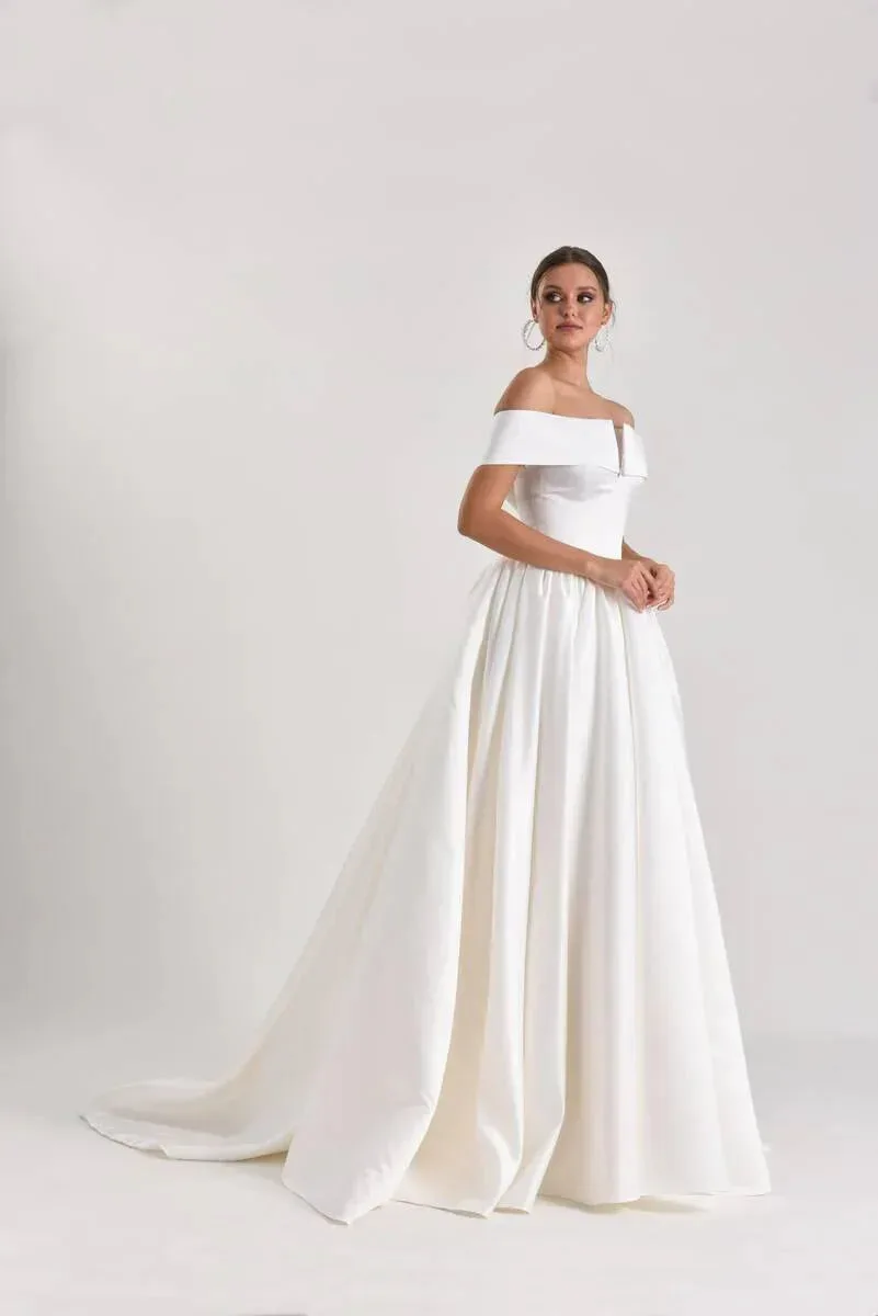 Albedo Sade Saten Prenses Model Gelinlik