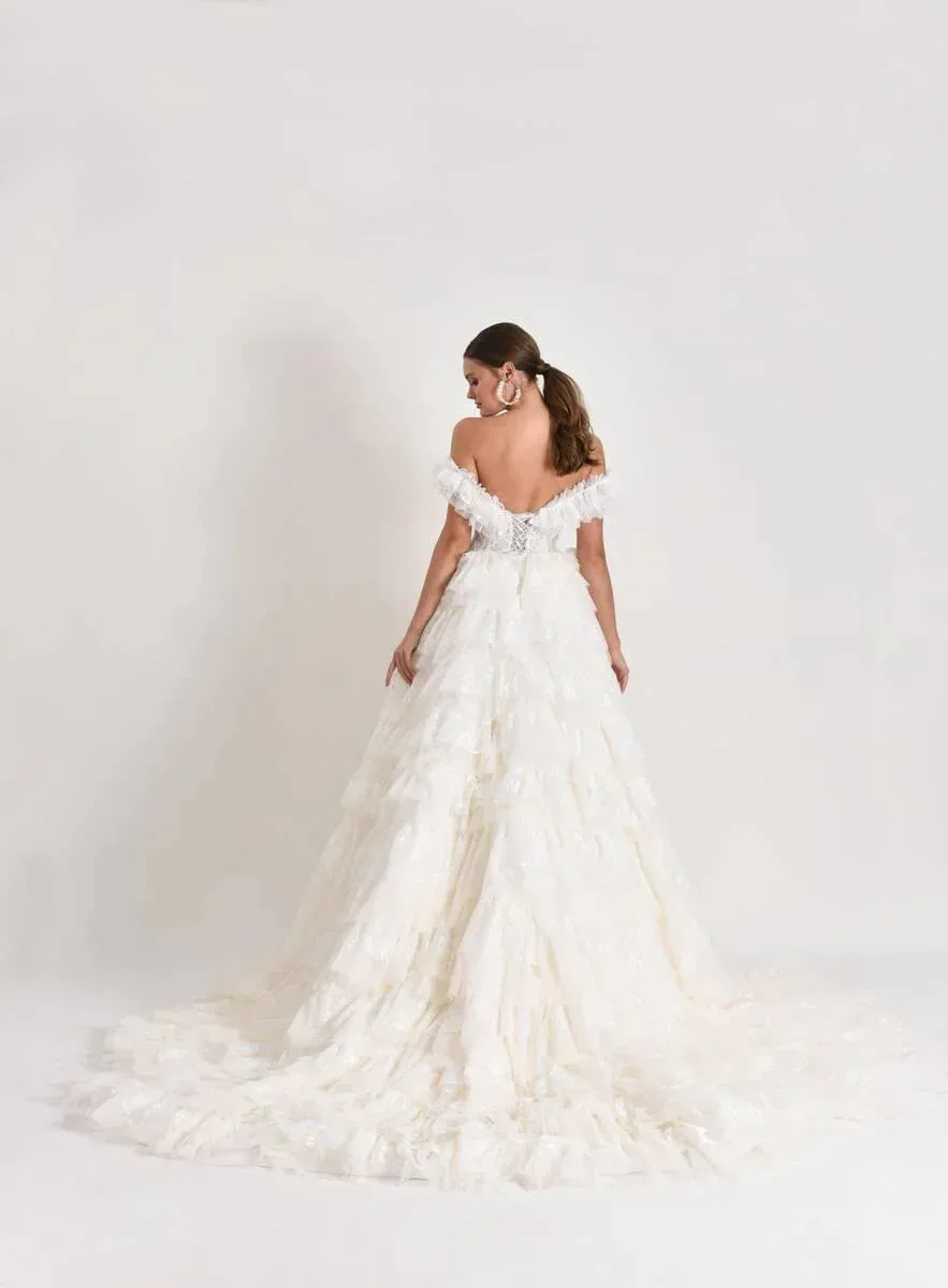 Puppis Çiçek Dantel Prenses Model Gelinlik