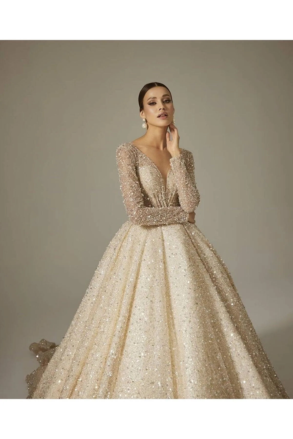 Luxe Kasnak İşi Uzun Kol Prenses Model Gelinlik