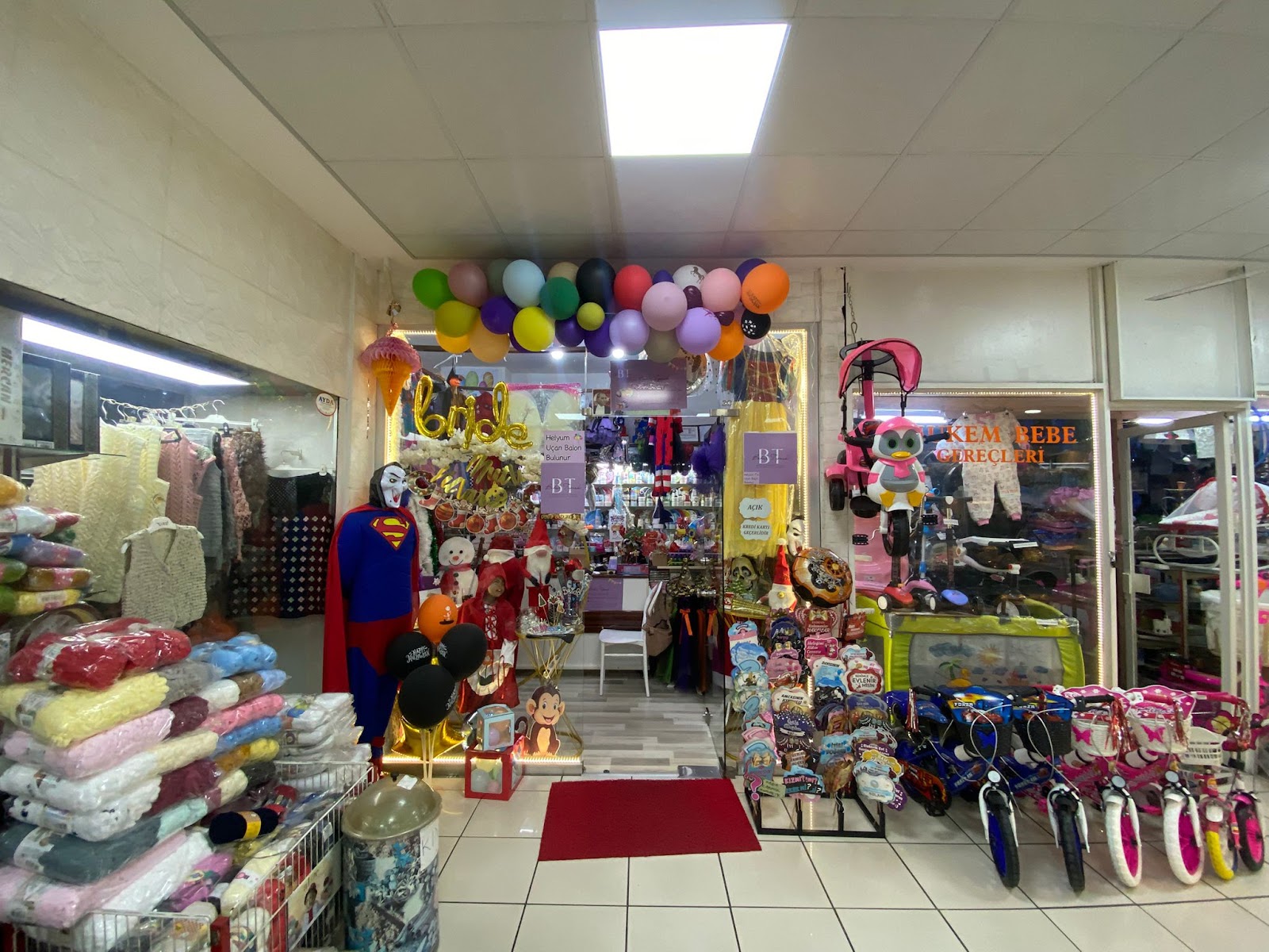 BAHAR TOPRAK BT ORGANİZASYON PARTİ MALZEMELERİ VE KOSTÜM EVİ